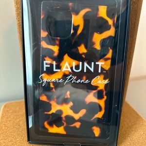 Gently used iPhone 13 Flaunt tortoise shell square case sleek sexy trendy